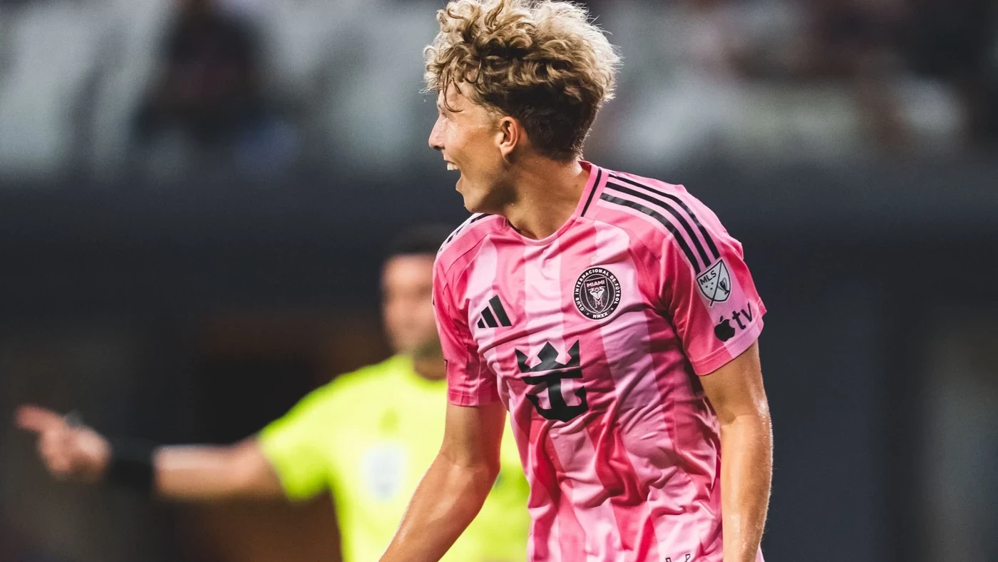 Preston Plambeck ăn mừng trong màu áo Inter Miami