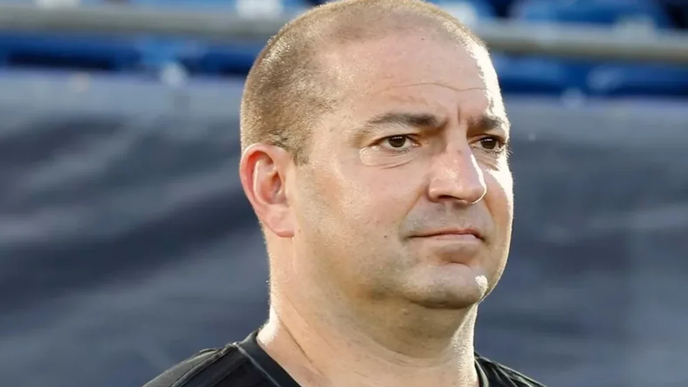Chân dung Nick Theslof trong thời gian làm việc tại Toronto FC